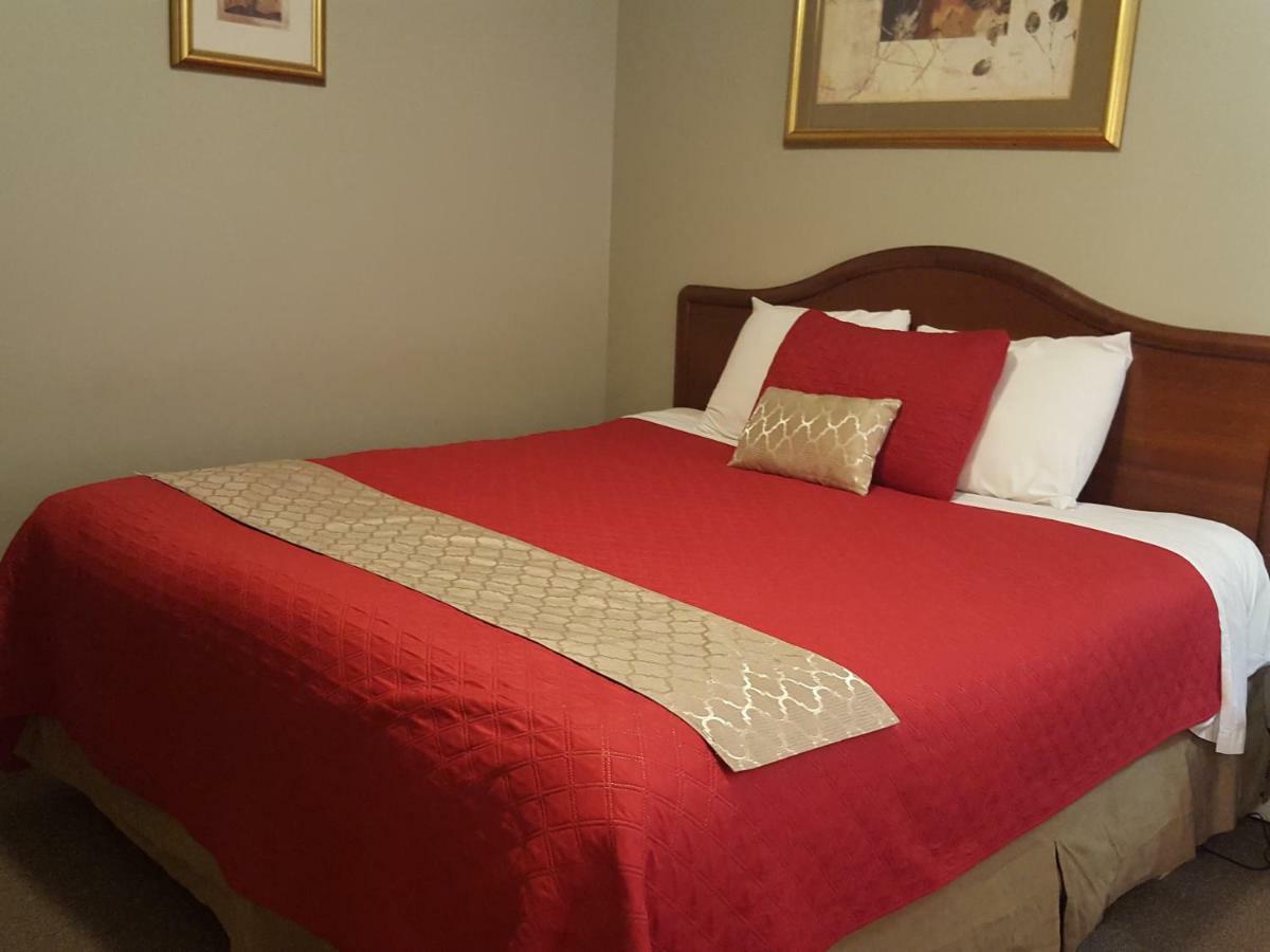 Niagara Inn & Suites Екстериор снимка